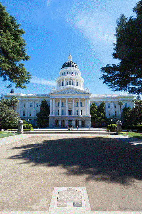 Exterior image of the California state capitol building
