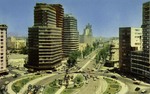 Mexico – Mexico City – Glorieta Colón y Edificios Modernos – Paseo de la Reforma